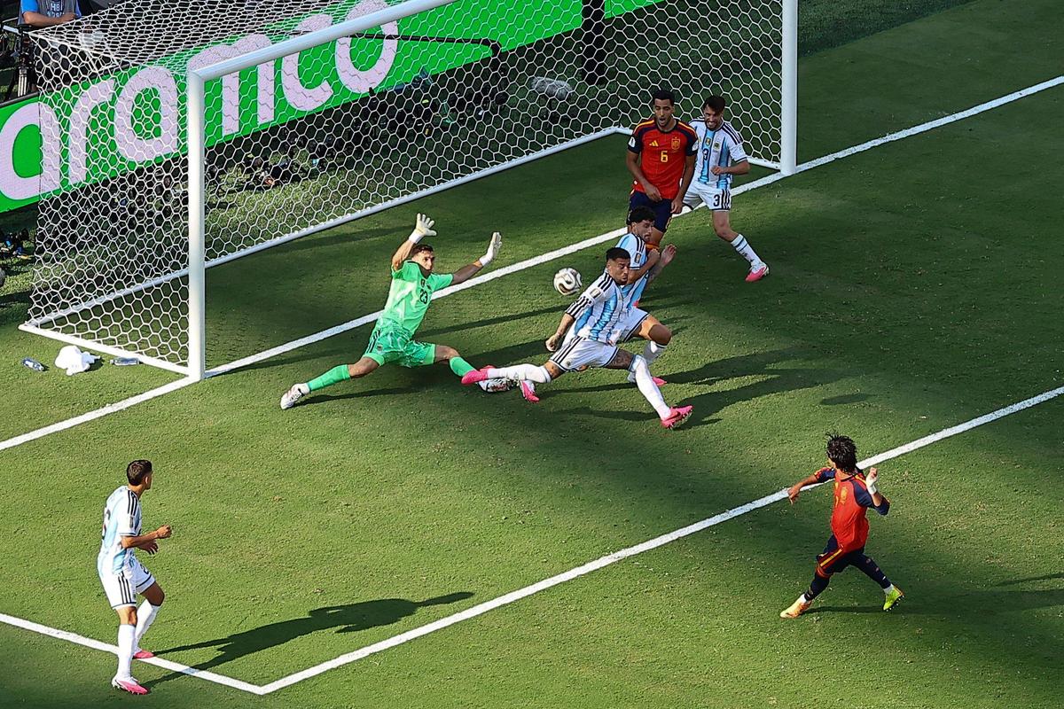La Reina Roja: Spania se încoronează pentru a doua oară, după o luptă în tranșee cu antieroina Argentina » Messi, o fantomă, la ultimul mare tango