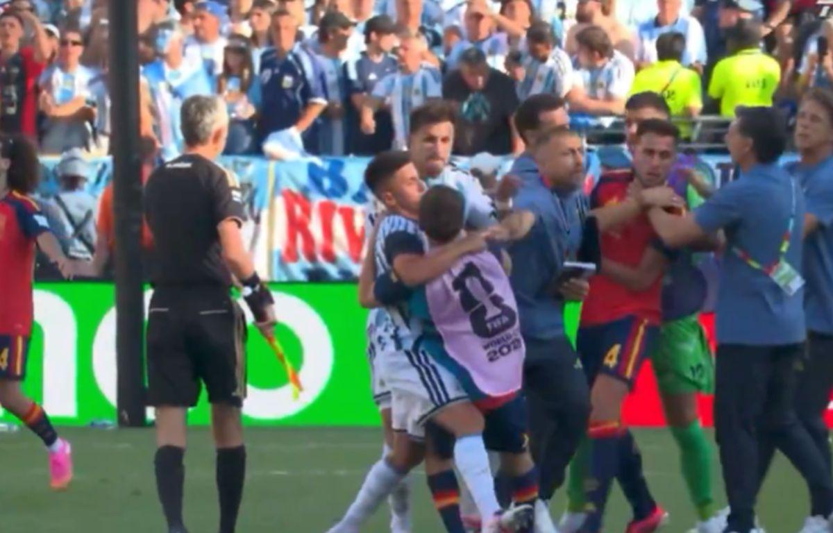 Suspendări colosale pentru Paredes și Molina, amendă pentru Argentina! FIFA a anunțat sancțiunile