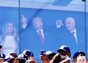 Ce îi cere Donald Trump lui Gianni Infantino: „Ai auzit?”