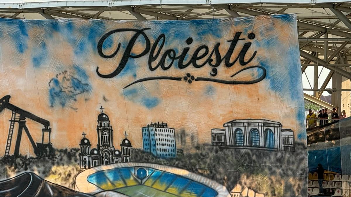 Scenografii impresionante la Petrolul - Dinamo