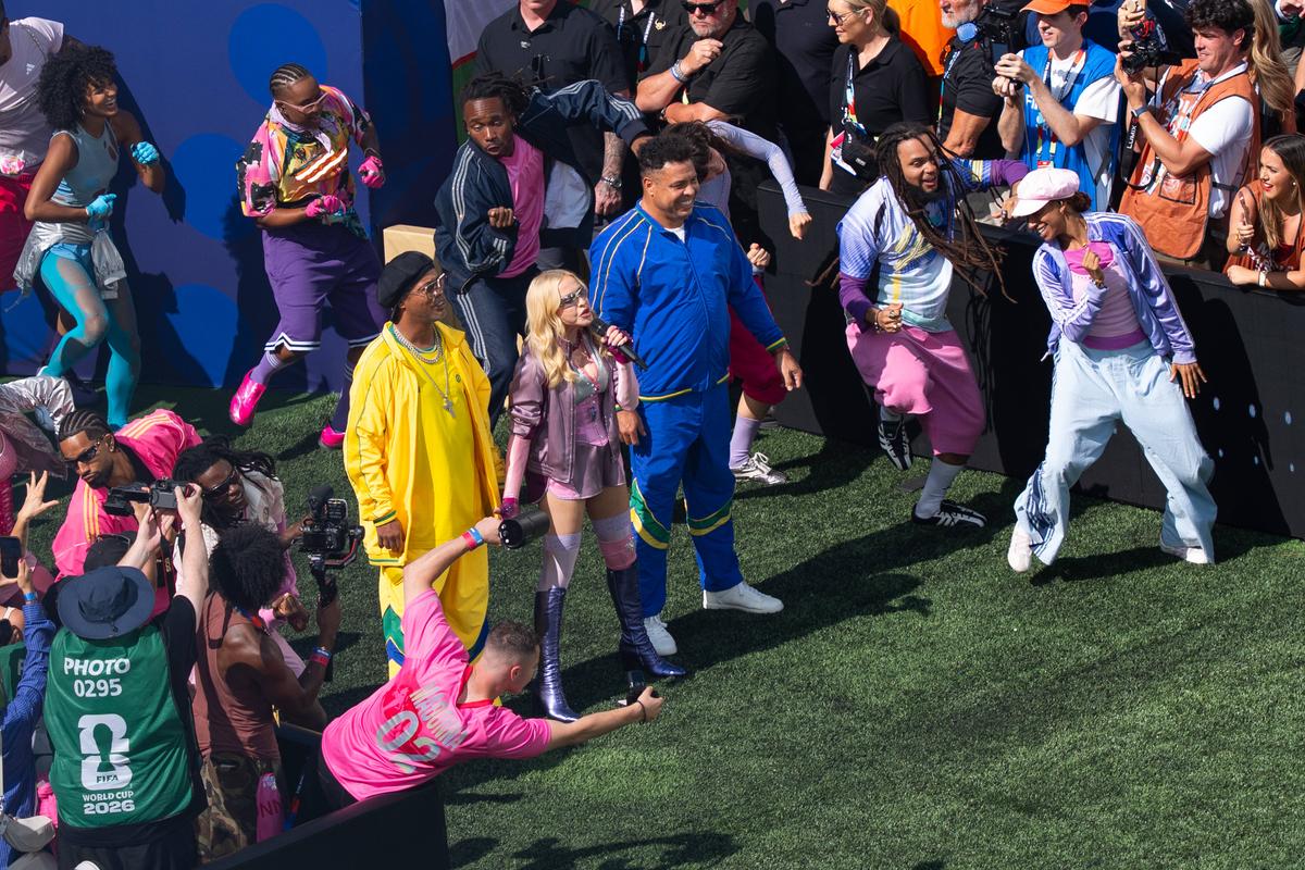 Shakira și Madonna au întreținut atmosfera la pauza meciului Spania - Argentina, finala Campionatului Mondial 2026