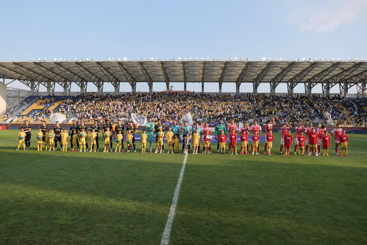 Campos, nu Kopic: Dinamo a cedat în start de sezon la Ploiești, pe terenul unde anul trecut defilase
