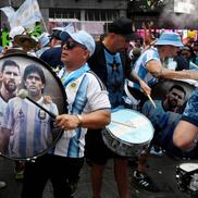 Fanii Argentinei au luat cu asalt Times Square din New York // foto: imago images
