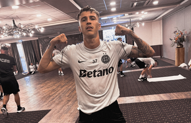 Octavian Popescu, singur împotriva tuturor » Jucătorii din Superliga și-au ales favoritele din finala Campionatului Mondial