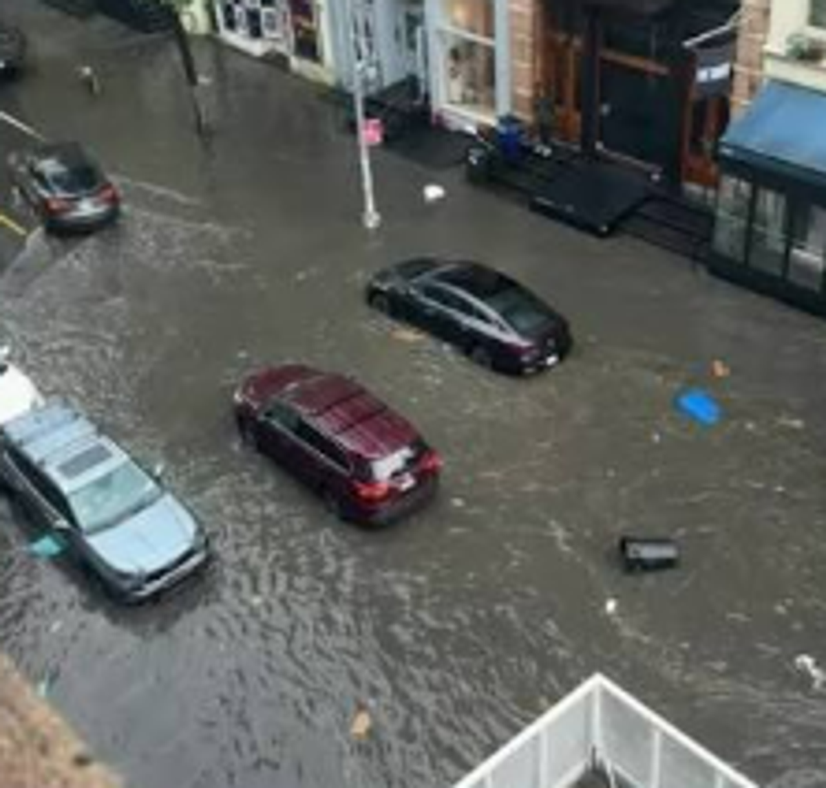 Inundații și probleme în New York