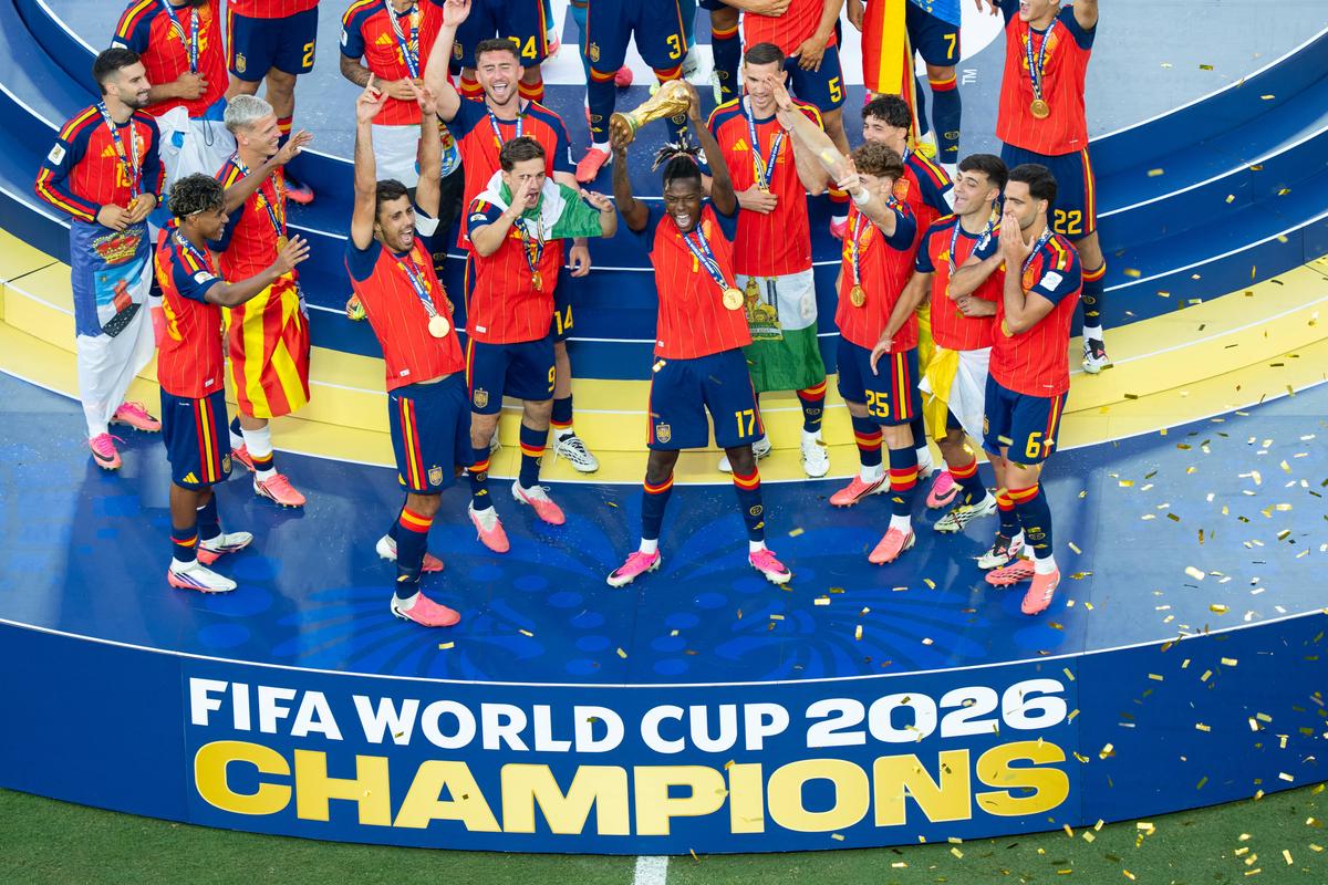 La Reina Roja: Spania se încoronează pentru a doua oară, după o luptă în tranșee cu antieroina Argentina » Messi, o fantomă, la ultimul mare tango