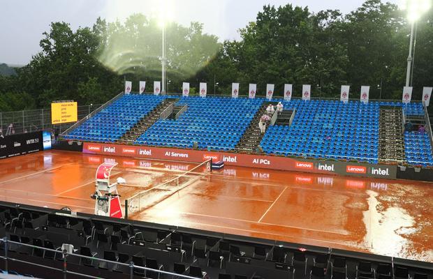 Finala de la UniCredit Iași Open, amânată de ploaia puternică » Se va juca luni de la ora 11:00