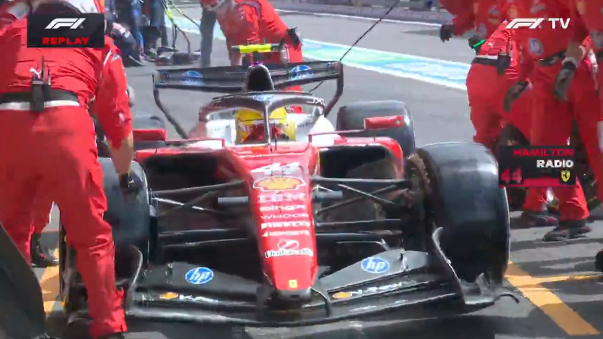 Lewis Hamilton și-a lovit omul în boxele Ferrari
