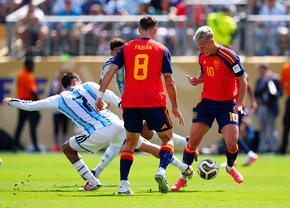 Spania - Argentina, finala Campionatului Mondial: jocul a fost reluat după 27 de minute de pauză