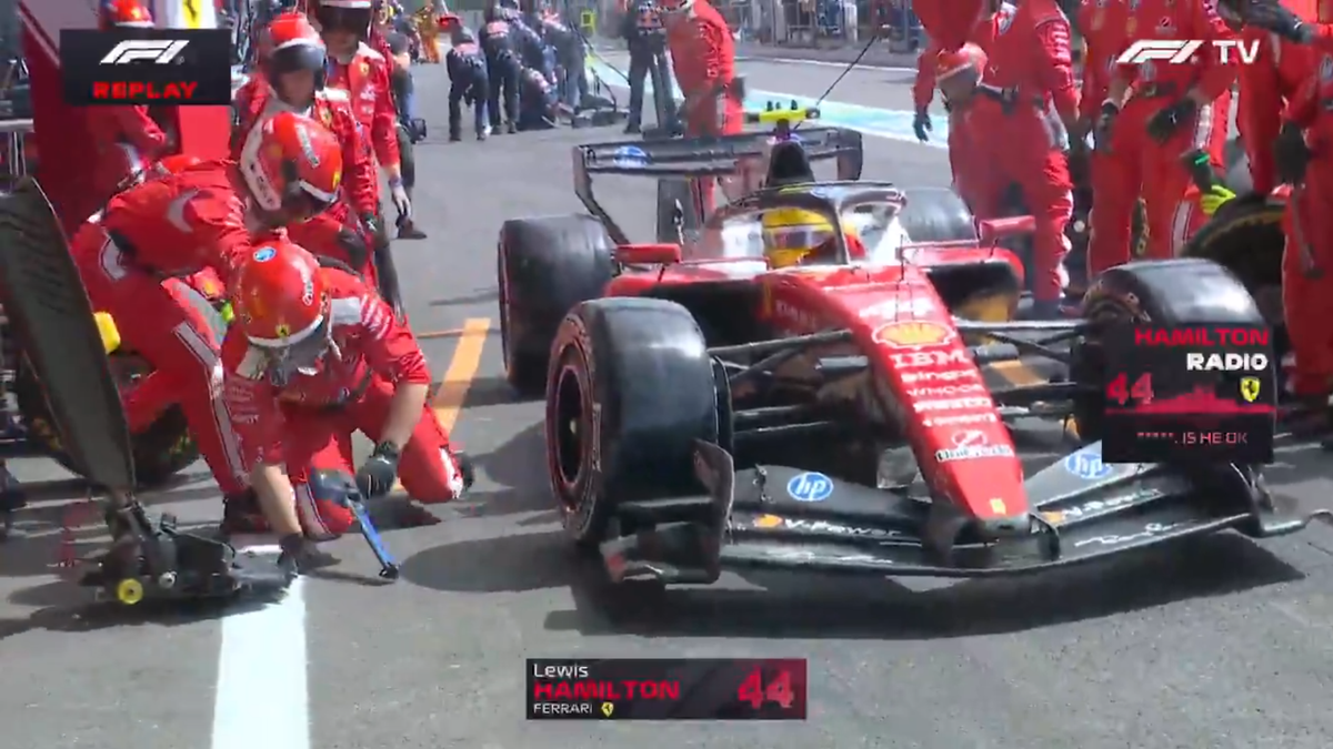 Lewis Hamilton și-a lovit omul în boxele Ferrari