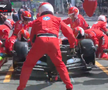 Lewis Hamilton și-a lovit propriul mecanic în boxele Ferrari // Captură foto: X @extremecars