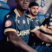 Noul set de echipamente al Petrolului // foto: facebook FC Petrolul Ploiești