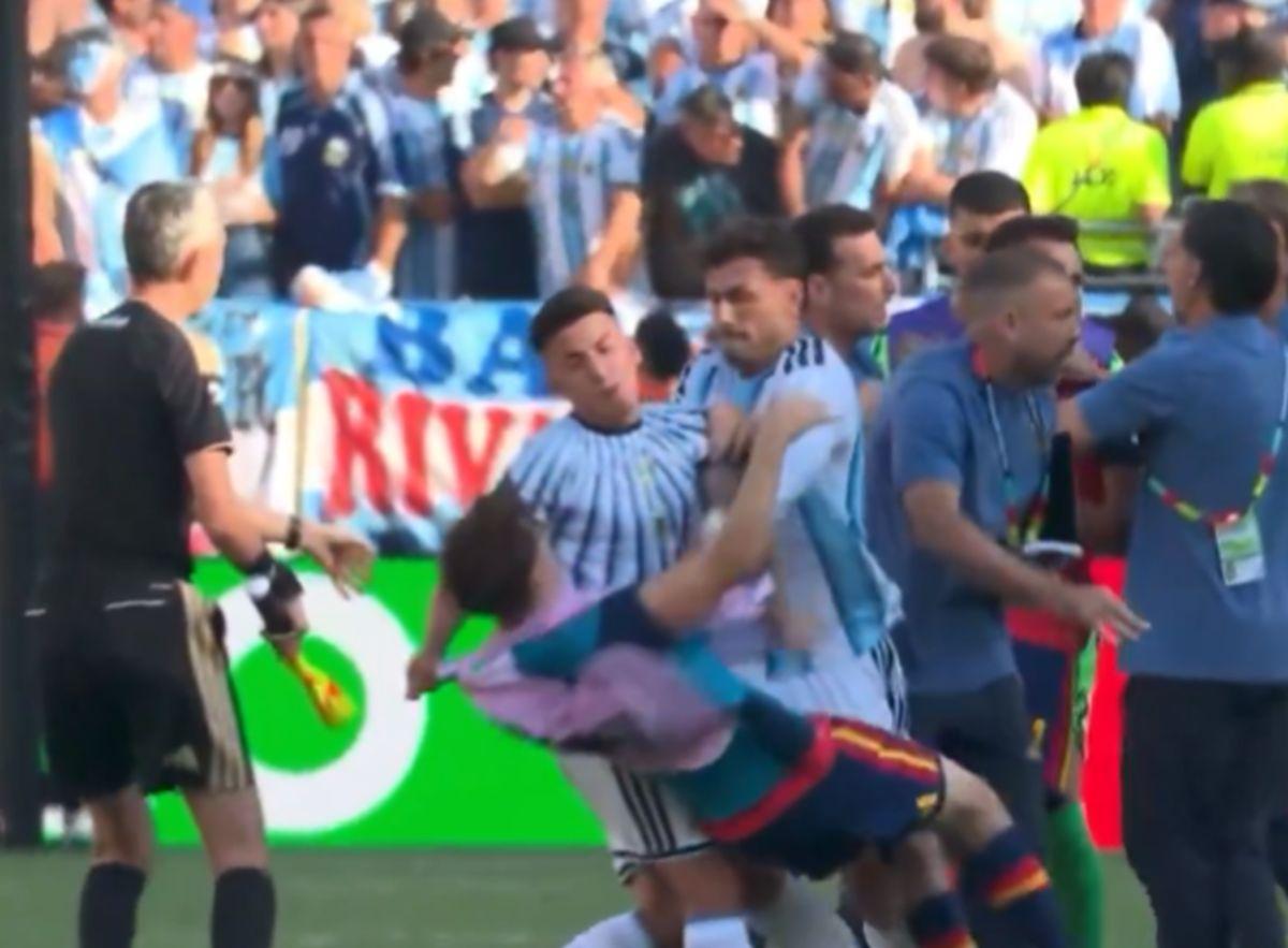 Suspendări colosale pentru Paredes și Molina, amendă pentru Argentina! FIFA a anunțat sancțiunile