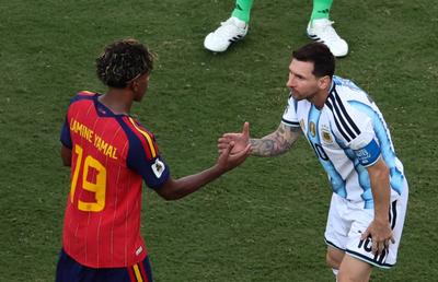 Lamine Yamal a dezvăluit ce i-a spus lui Lionel Messi după ce a devenit campion mondial