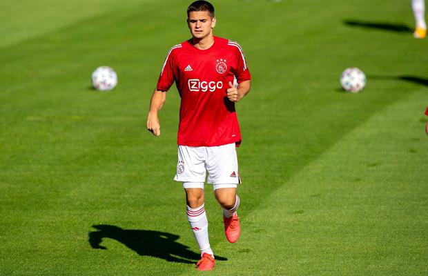 Răzvan Marin, criticat dur de Rafael van der Vaart: „Parcă e daltonist”