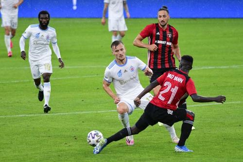 18 fotbaliști de la Slovan Bratislava au intrat în carantină // foto: Facebook @ SK Slovan Bratislava