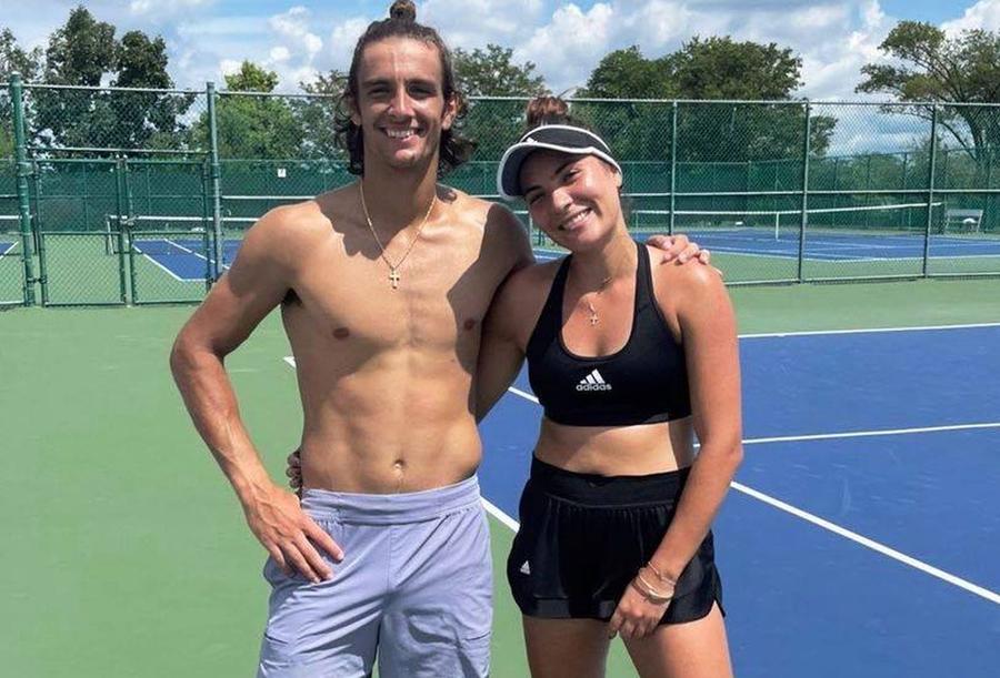 Gabriela Ruse, alături de Lorenzo Musetti / Sursă foto: Instagram Gabi Ruse Gabriela Ruse s-a fotografiat la Cincinnati cu marea speranță a tenisului » Cine e puștiul-minune care l-a provocat pe Djokovic