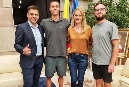 Eduard Novak, primul din stânga // foto: Facebook @ Eduard Novak