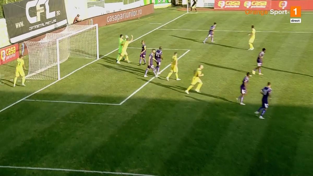 CS Mioveni - FC Argeș, întrerupt peste 10 minute din cauza VAR » Deciziile lui Hațegan