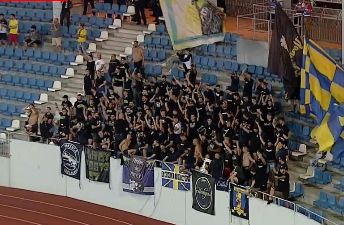 FCU Craiova a anunțat peste 10.000 de spectatori cu Petrolul, deși imaginile din stadion îi contrazic pe olteni!