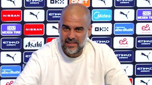 Pep Guardiola, 52 de ani, a declarat în cadrul unei conferințe de presă că Manchester City n-ar putea să acționeze în mercato precum Chelsea, din cauza atenției suplimentare de care are parte campioana Europei.