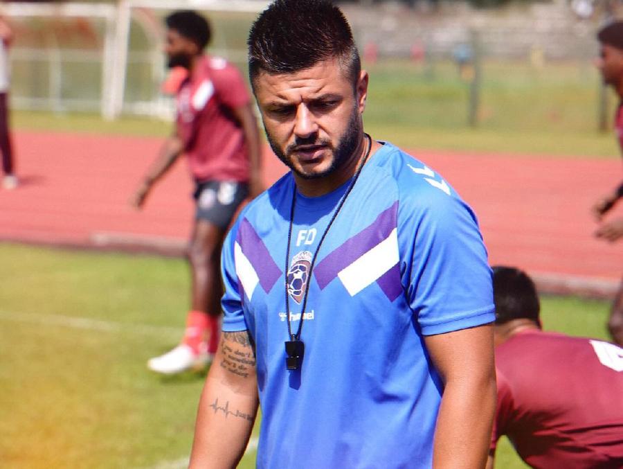 Dragoș Firțulescu, la antrenamentele lui Malappuram FC / Sursă foto: Facebook La 36 de ani, „copilul rebel al Olteniei” s-a apucat de antrenorat » Interviu de la baza FCSB: „Am vorbit cu Ionuț Luțu!”