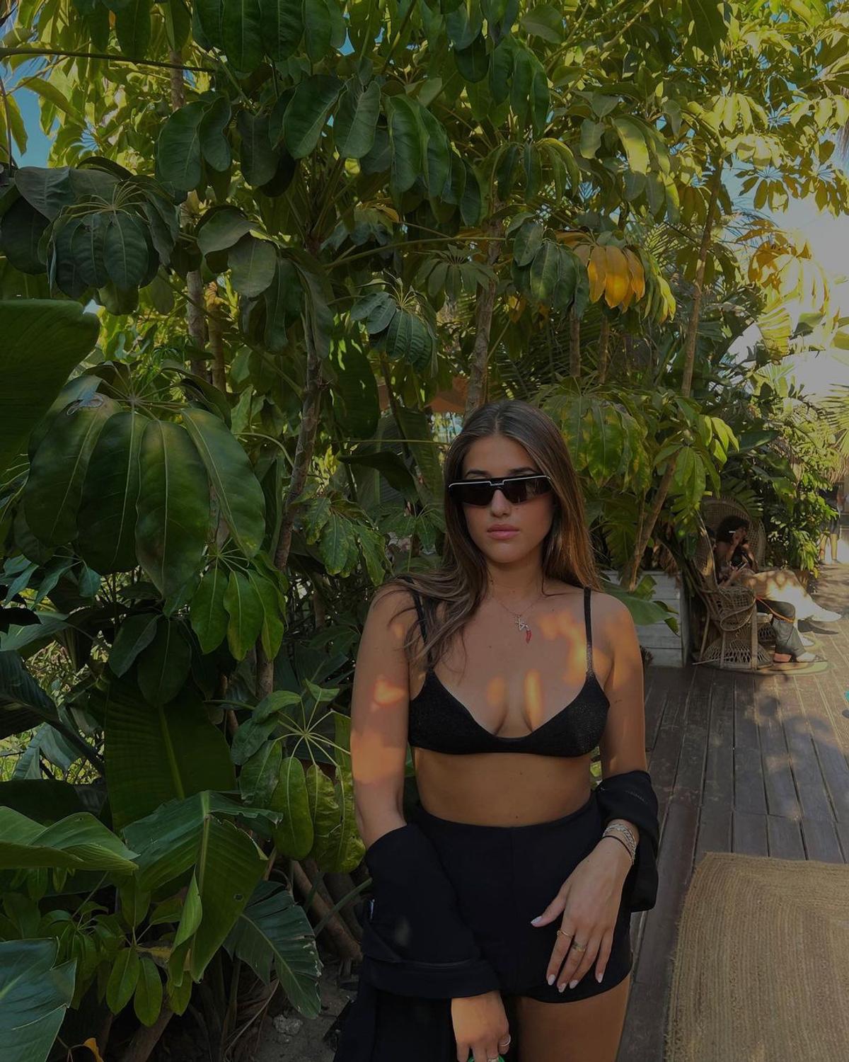 Fiica lui Adrian Ilie visează să devină antrenoare de fotbal masculin: „E o curiozitate”. Cum au ajutat-o schemele de joc „furate” de la tatăl său