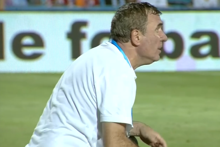 Gică Hagi (59 de ani) și-a pierdut răbdarea în timpul meciului cu Hermannstadt, din runda cu numărul #6 din Superliga. A decis să îl schimbe pe Mihai Popescu (31) după doar 29 de minute. Gică Hagi așteaptă să vină acționari cu bani mulți alături de el: „Oferta este foarte clară și foarte bună!”