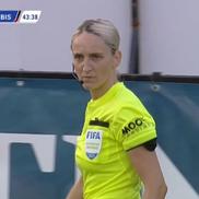 Arbitrul asistent Alexandra Apostu