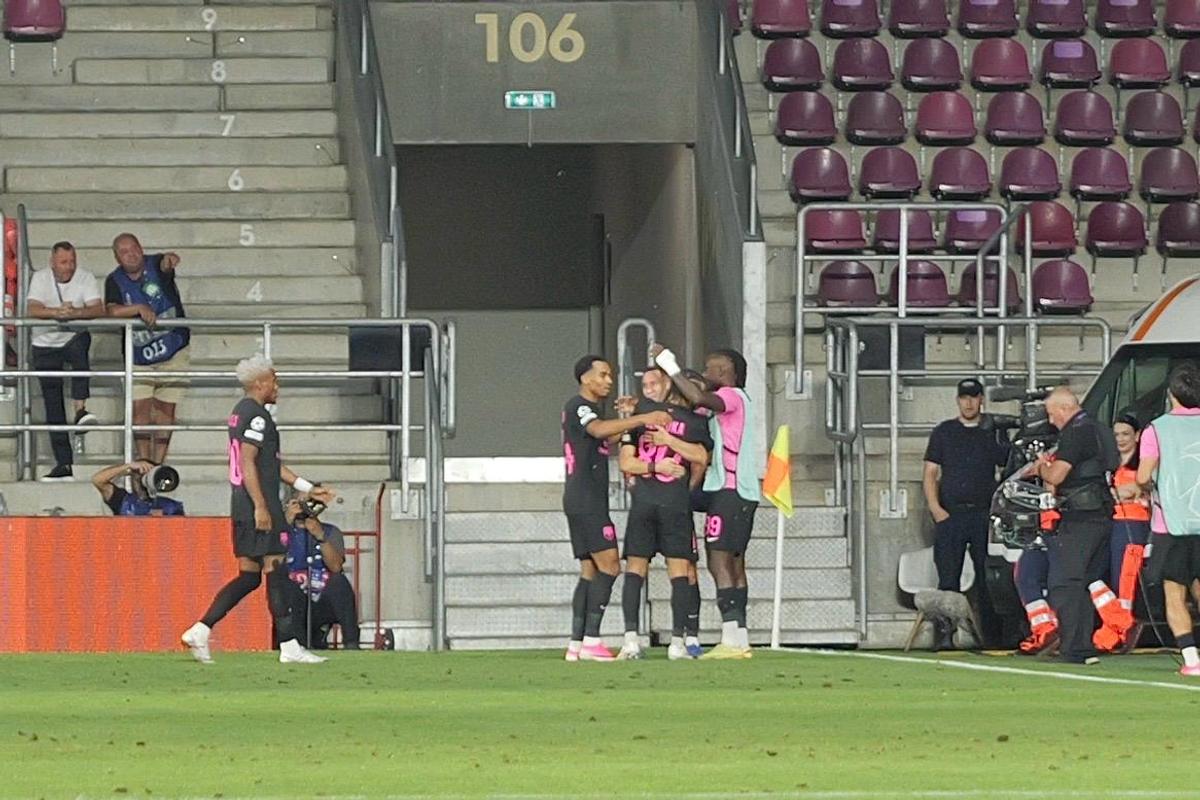 Liber pentru fanii români la meciurile din Liga Campionilor în Giulești! A venit răspunsul de la UEFA