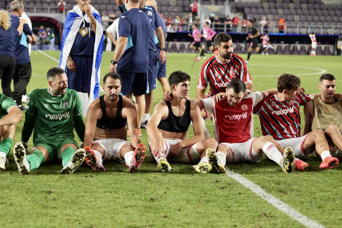 Suporterii lui Hapoel Beer Sheva s-au luat la bătaie! Jandarmeria face cercetări pentru consumul de droguri