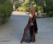 Bernadette Szocs se relaxează în Mykonos