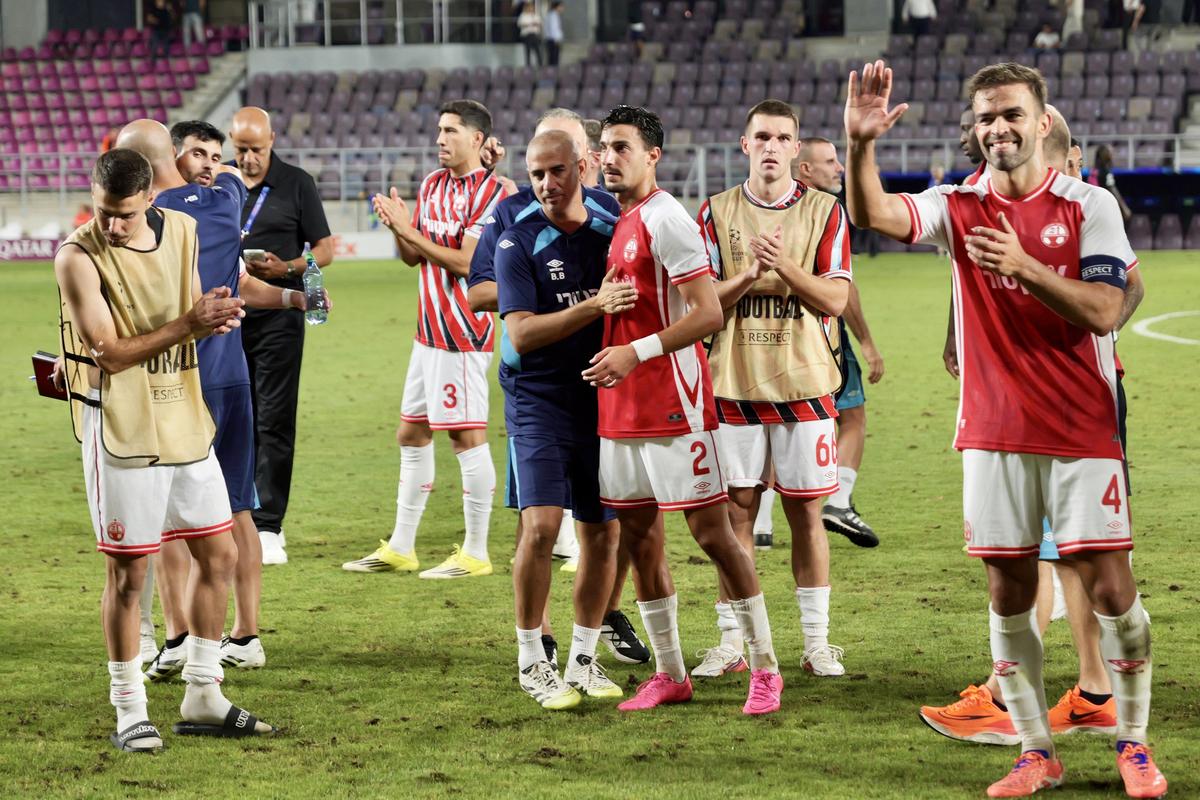 Suporterii lui Hapoel Beer Sheva s-au luat la bătaie! Jandarmeria face cercetări pentru consumul de droguri