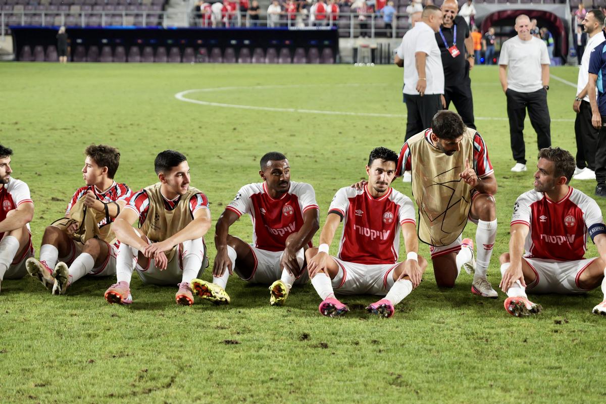 Suporterii lui Hapoel Beer Sheva s-au luat la bătaie! Jandarmeria face cercetări pentru consumul de droguri