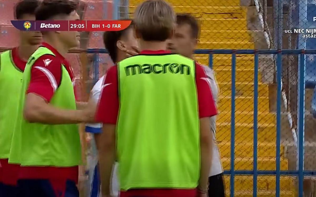 Scene incredibile în Cupa României Betano: apucat de gură în timpul meciului!