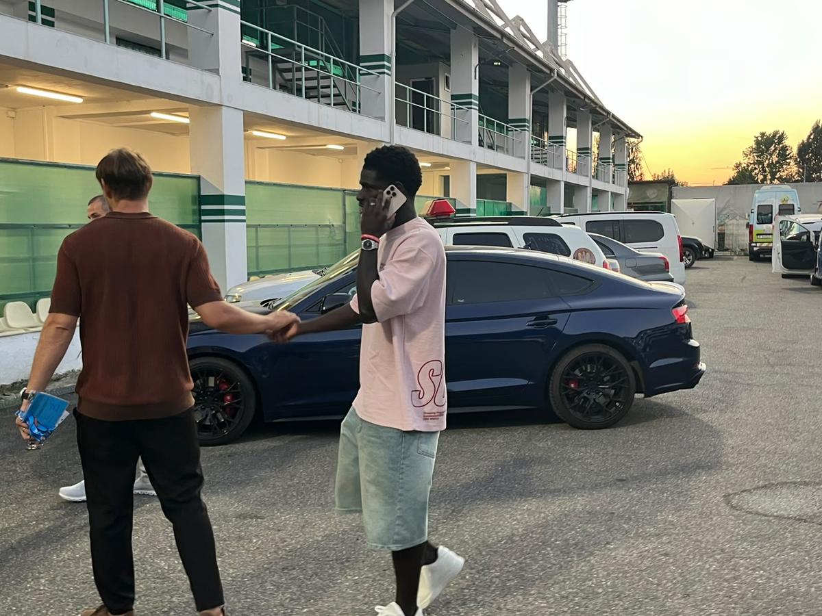 Titularul de la FCSB a venit să-și vadă fratele la meciul din Cupa României Betano