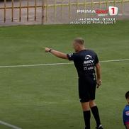 Răzvan Tănasă, apucat de gură de un membru al staff-ului celor de la FC Bihor / FOTO: captură Prima Sport
