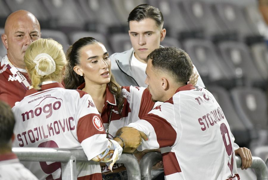 Filip Stojilkovic și iubita acestuia, după Rapid - Dinamo „Nu spun nimănui ce am în minte!” » Filip Stojilkovic, primul interviu în România: „Dacă vor să aibă ceva împotriva ta, vor găsi mereu”