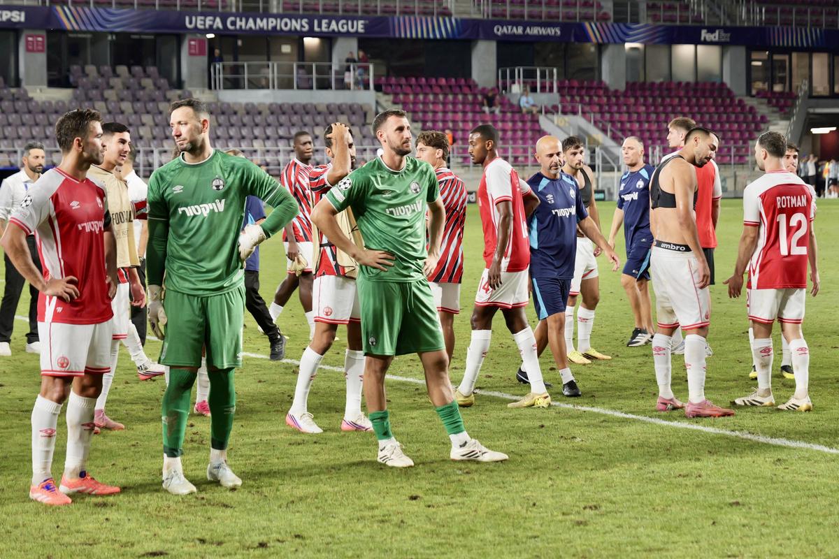 Suporterii lui Hapoel Beer Sheva s-au luat la bătaie! Jandarmeria face cercetări pentru consumul de droguri