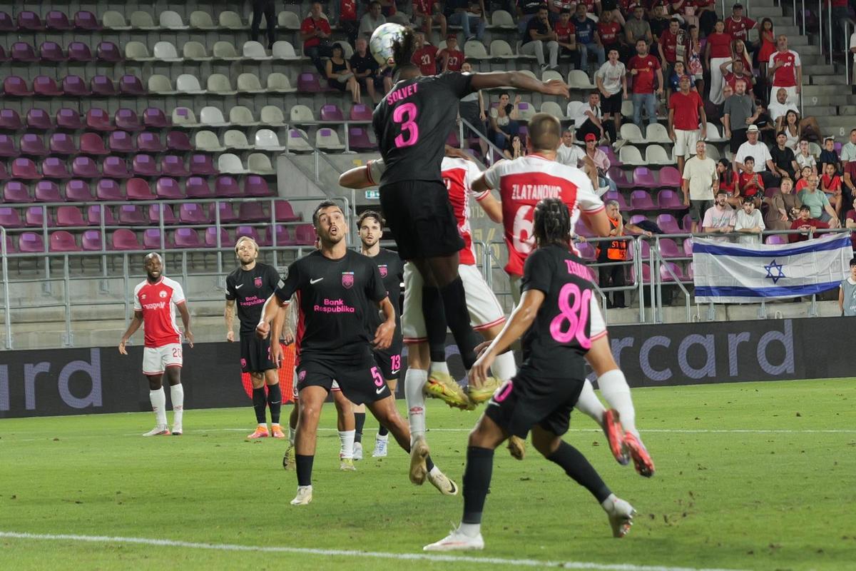 Liber pentru fanii români la meciurile din Liga Campionilor în Giulești! A venit răspunsul de la UEFA