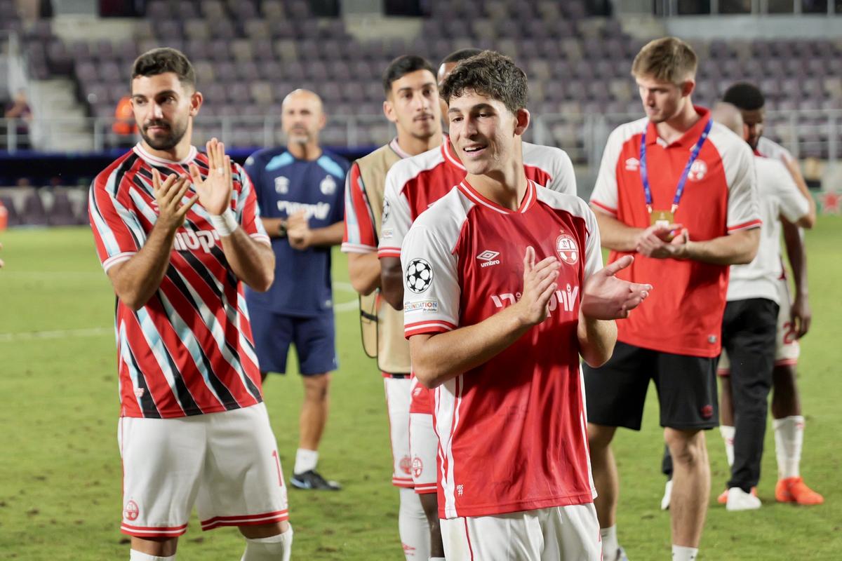 Suporterii lui Hapoel Beer Sheva s-au luat la bătaie! Jandarmeria face cercetări pentru consumul de droguri
