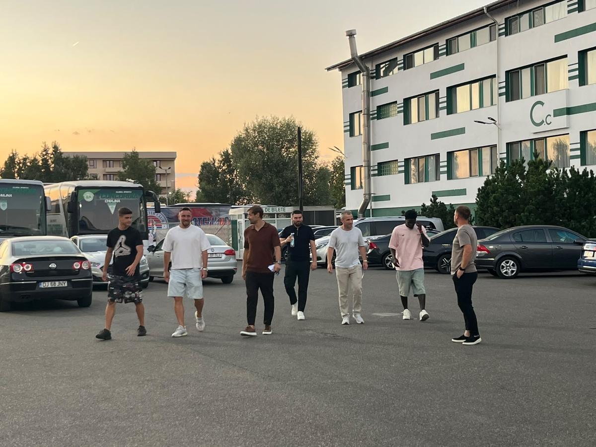 Titularul de la FCSB a venit să-și vadă fratele la meciul din Cupa României Betano