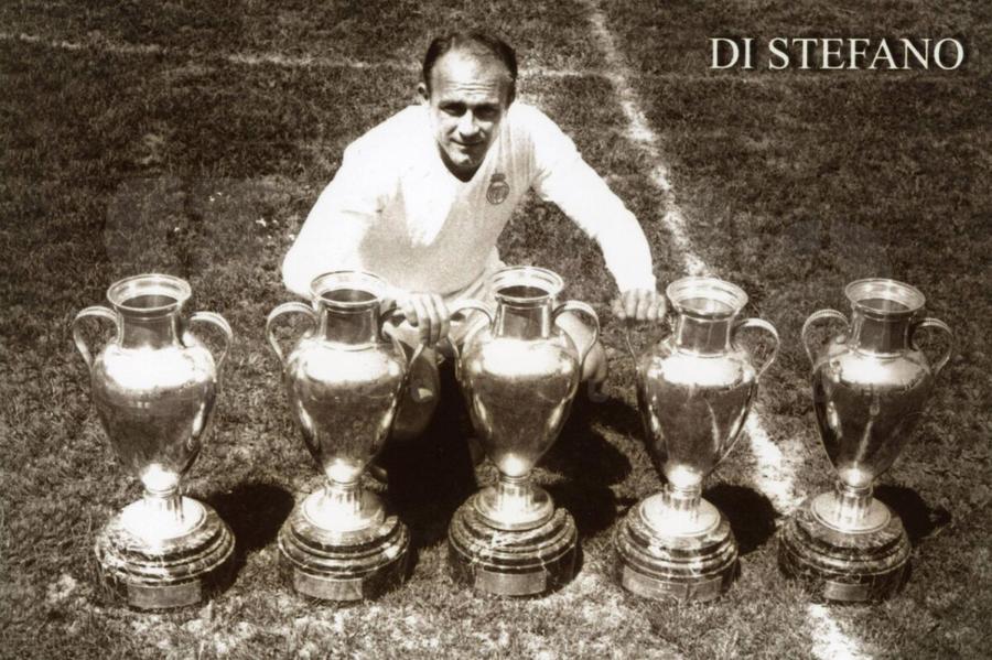 Alfredo di Stefano FIFA pregătește o decizie istorică » Fotbaliștii vor putea schimba naționala! Care sunt condițiile