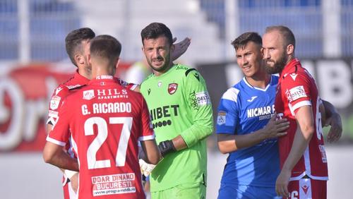 Cătălin Straton s-a transferat de la Dinamo la rivala FCSB. Portarul în vârstă de 30 de ani devine al 15-lea fotbalist care evoluează pentru Dinamo, FCSB și Rapid.