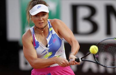 WTA ROMA. Simona Halep a mai scăpat de o adversară periculoasă: Elina Svitolina, eliminată de fosta finalistă de la Roland Garros