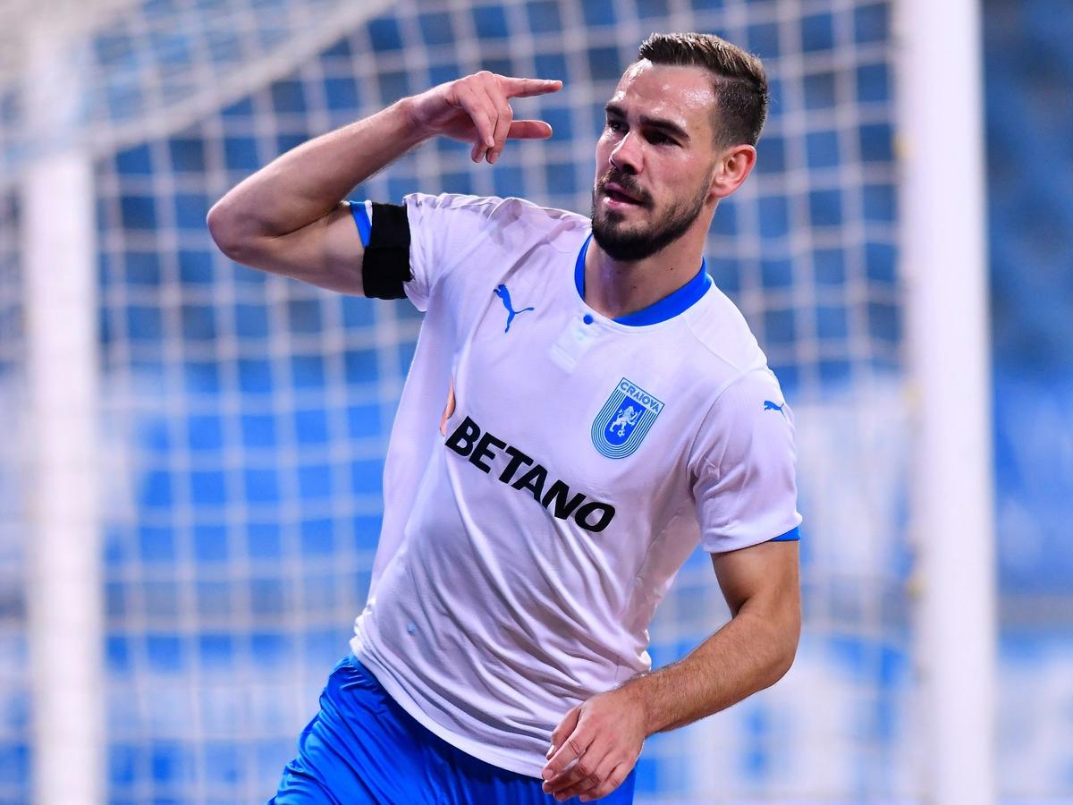 CRAIOVA - VOLUNTARI 2-1. Mihai Teja, iritat după meci: „Universitatea nu are nevoie de aceste mici ajutoare”