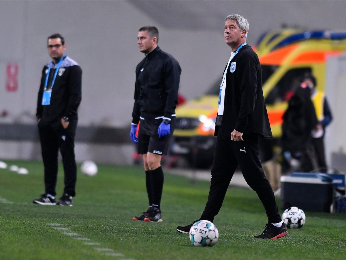 CRAIOVA - VOLUNTARI 2-1. Mihai Teja, iritat după meci: „Universitatea nu are nevoie de aceste mici ajutoare”