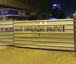 Suporterii lui FC Argeș, nemulțumiți de legătura echipei cu PSD. Sursă foto: Facebook Peluza Nord Pitești