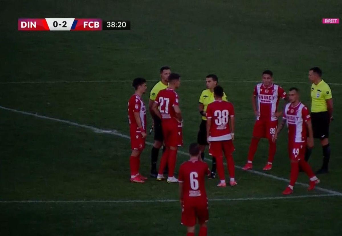 Detaliul remarcat de Dan Udrea la tribuna oficială, în momentul beznei de la Dinamo - Botoșani: „Cum să stai așa?!”