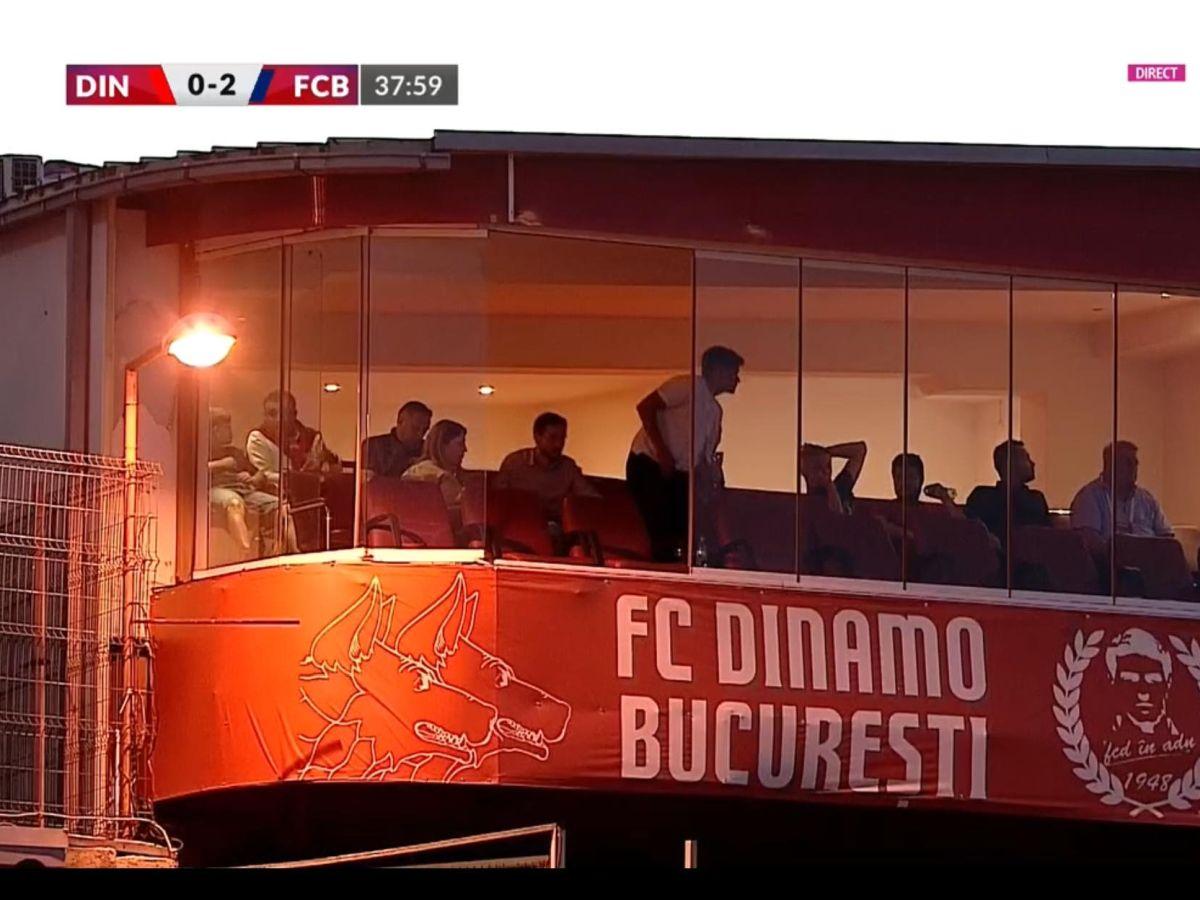 Dinamo - Botoșani 1-2 » Probleme cu nocturna în Ștefan cel Mare + emoții pentru „câini”: riscau să piardă meciul la „masa verde”